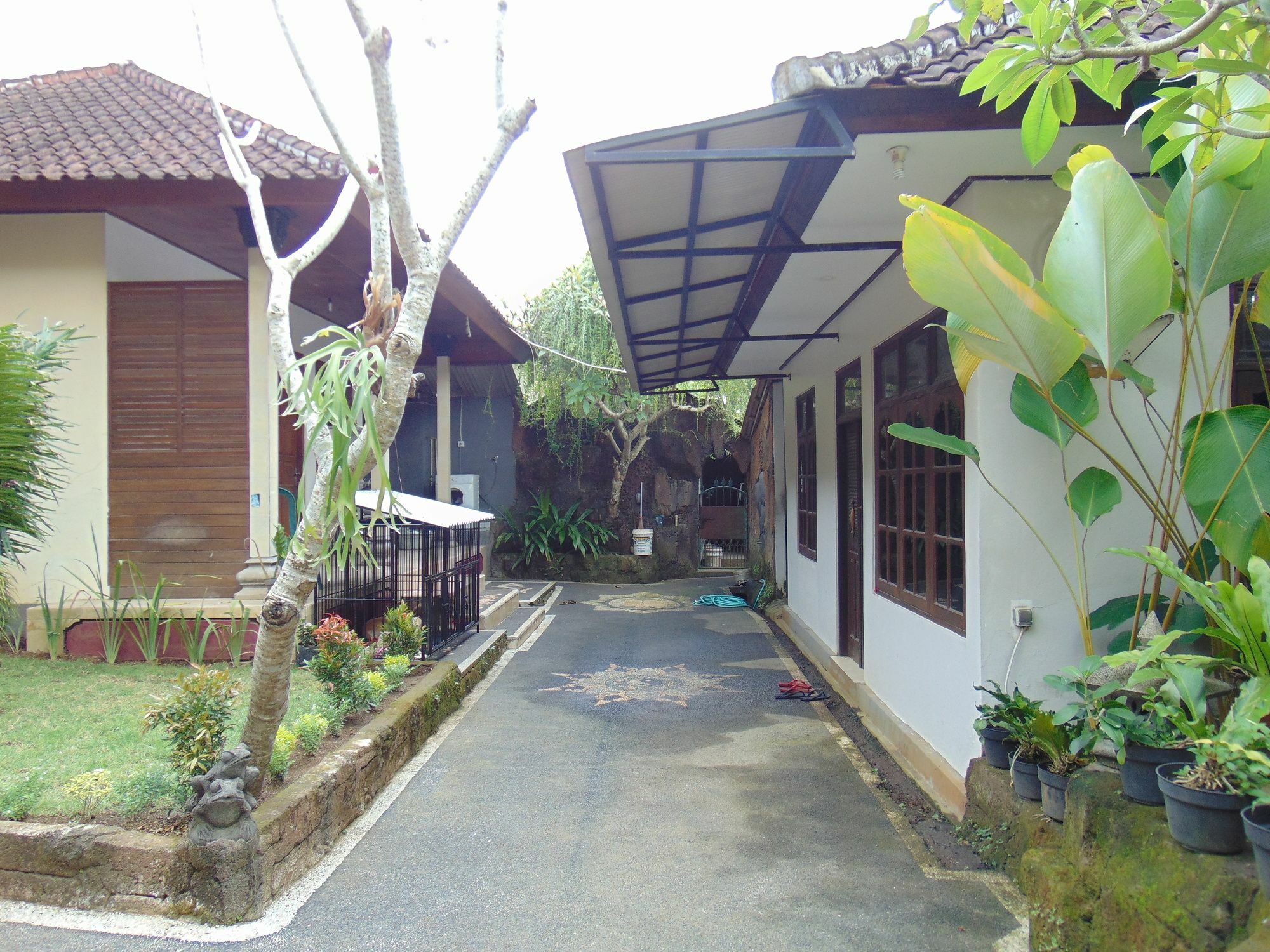 Dipondok Homestay Pecatu Екстериор снимка